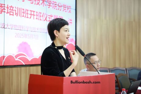 麻豆視 platform interface with video categories